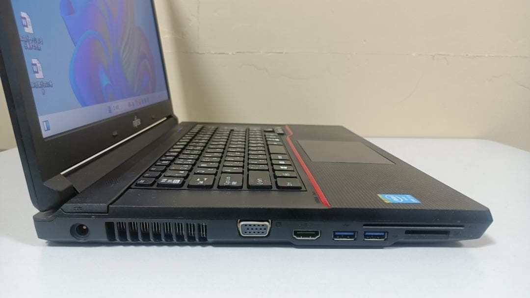 ⭐️ノートパソコンFUJITSU第四世代Core i5 SSD128Gメモリ8G