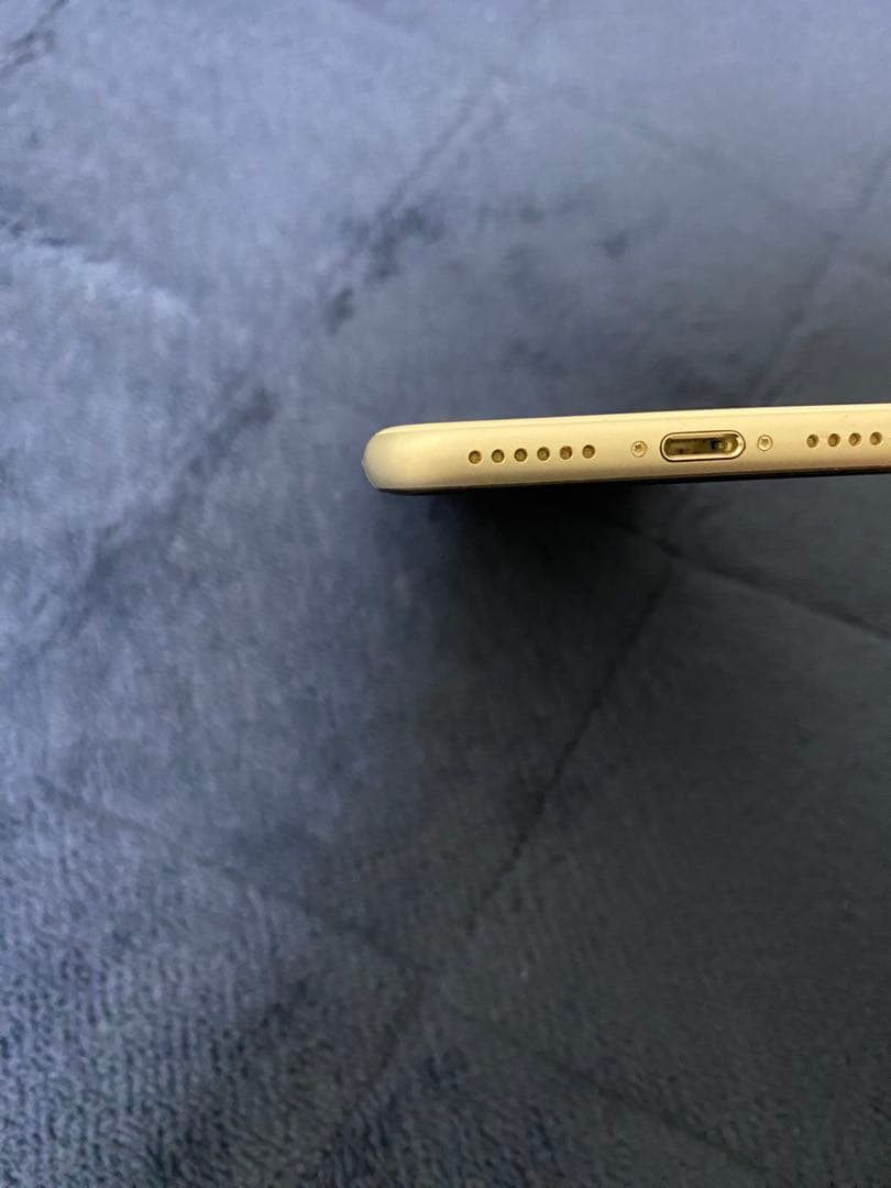 iPhone SE 第2世代 64GB SIMフリー（ロック解除済）