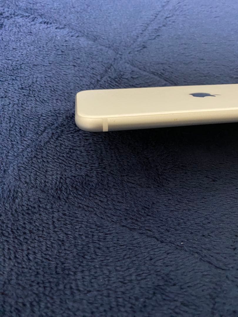 iPhone SE 第2世代 64GB SIMフリー（ロック解除済）