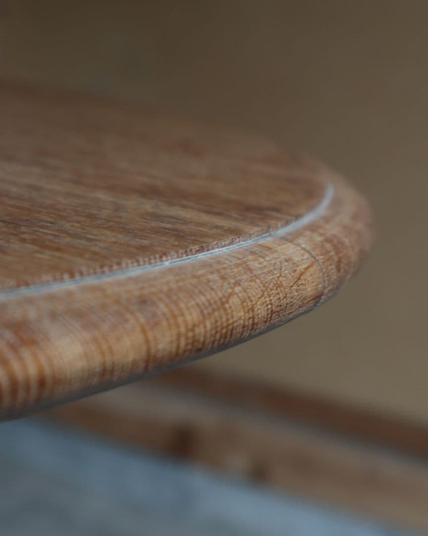 造りの良い楢(ナラ)のカフェテーブル　古道具 古家具 丸テーブル サイドテーブル
