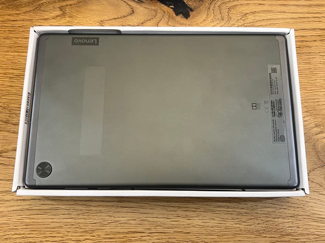 Lenovo Androidタブレット 本体 充電器付き