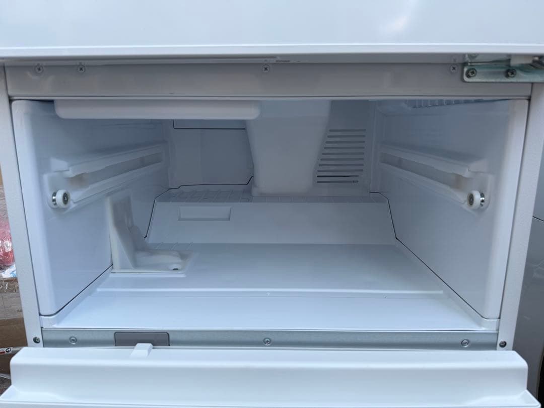 【極美品】三菱 3ドア冷蔵庫 MR-C33H-W1 全国送料無料