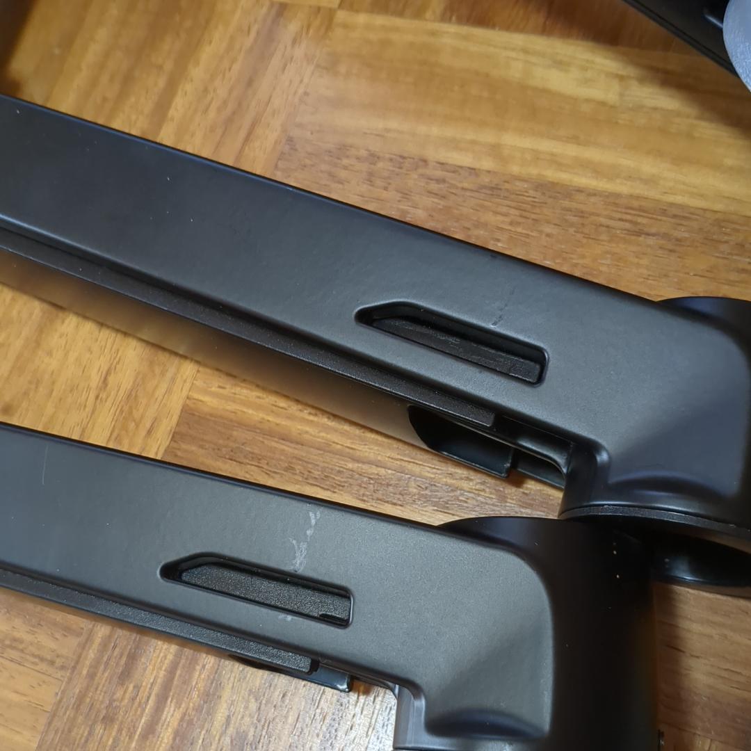 Amazon Basics デュアル並列モニターアーム