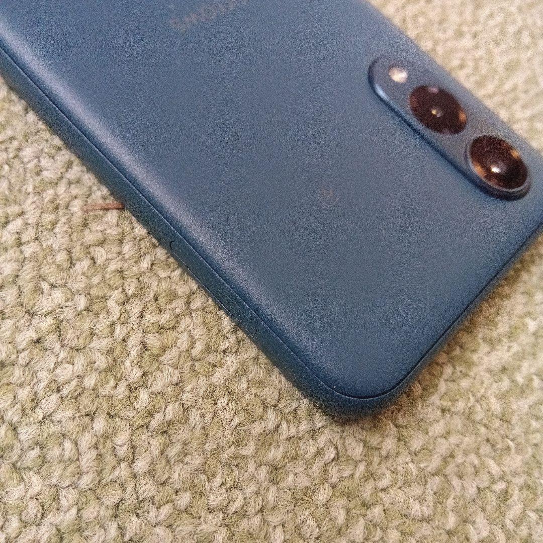 未使用新品 au FCNT arrows We2 FCG02 ネイビー 指紋認証