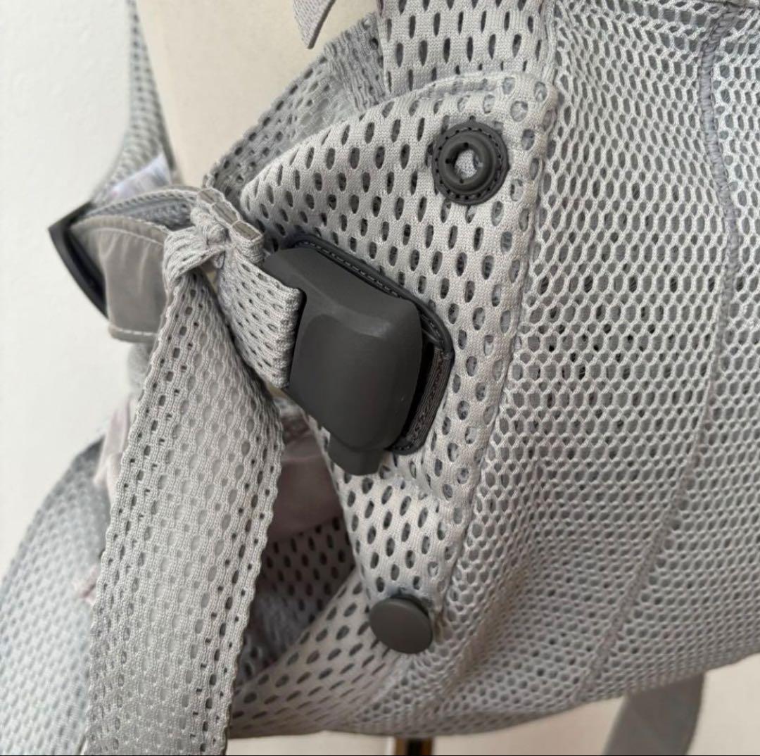 美品　ベビービョルン ハーモニー BABYBJORN 抱っこ紐 シルバー