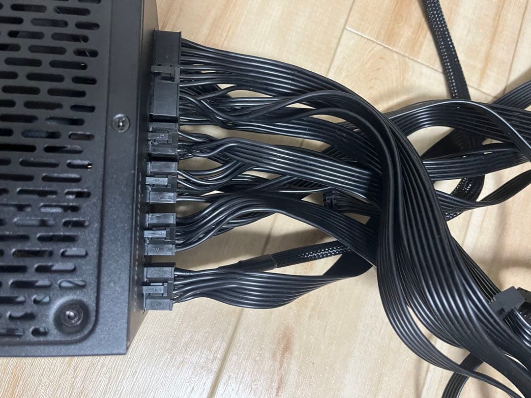 電源ユニット Thermaltake TOUGHPOWER GRAND 1050W