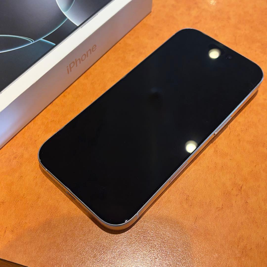 iPhone 16 Pro 256GB ホワイトチタニウム SIMフリー