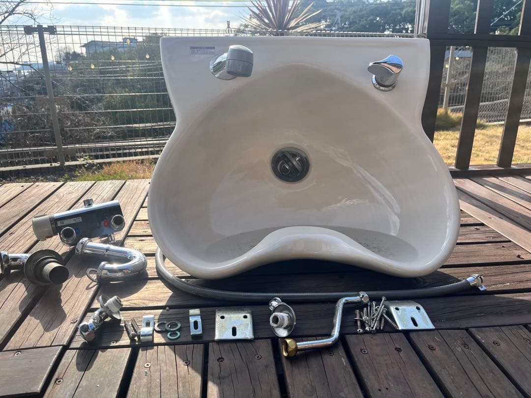 LIXIL シャンプーボール　洗髪器