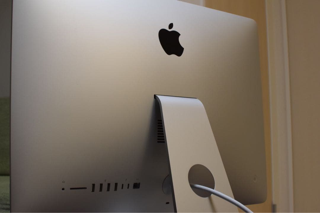 i Mac 2019年　21.5インチ　4Kディスプレイ