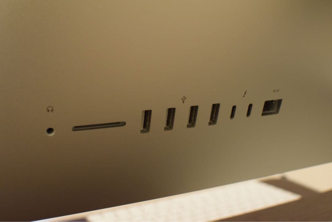 i Mac 2019年　21.5インチ　4Kディスプレイ