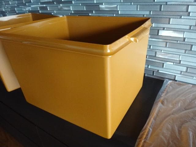 新品★タッパーウェア★2点セット★ウルトラディープスーパーケース★42リットル