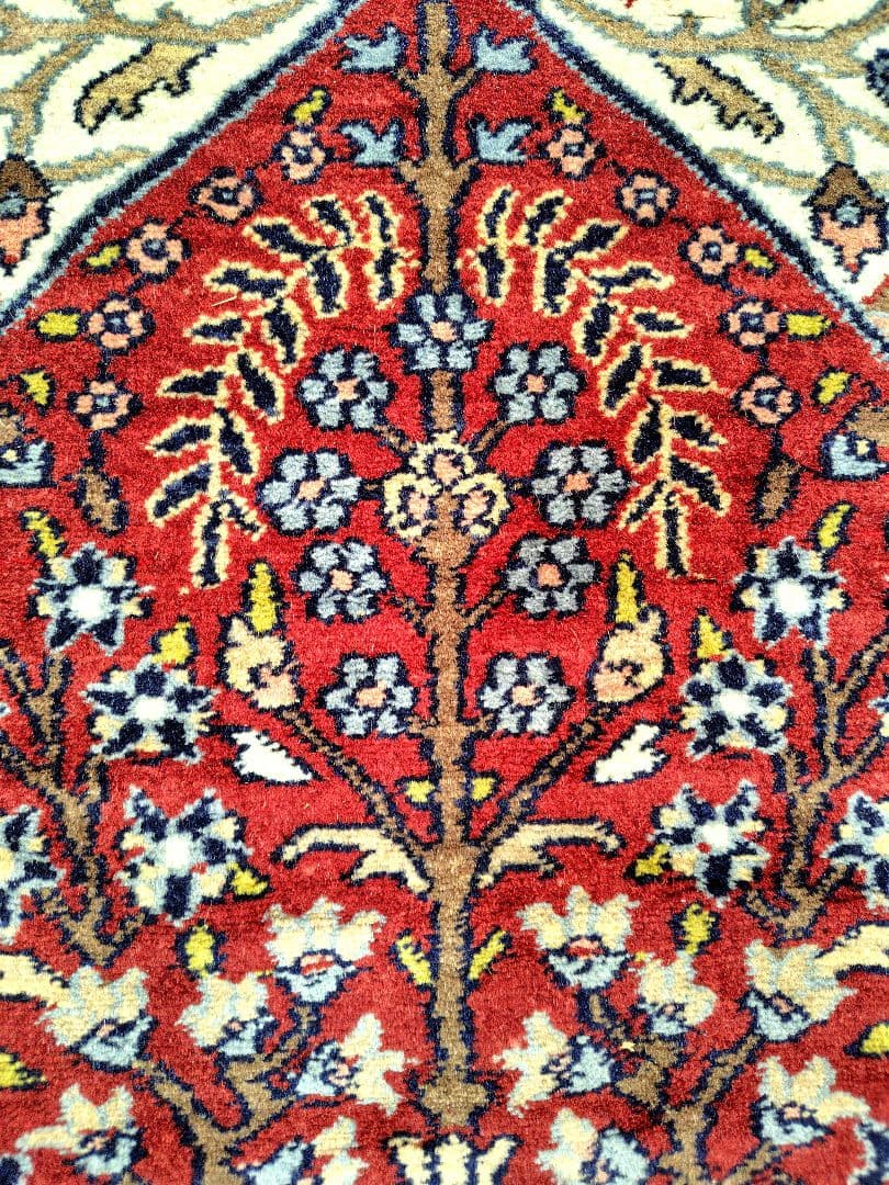 【フラワーワンド】パキスタンヴィンテージウール絨毯　赤いアーモンド　魔法草