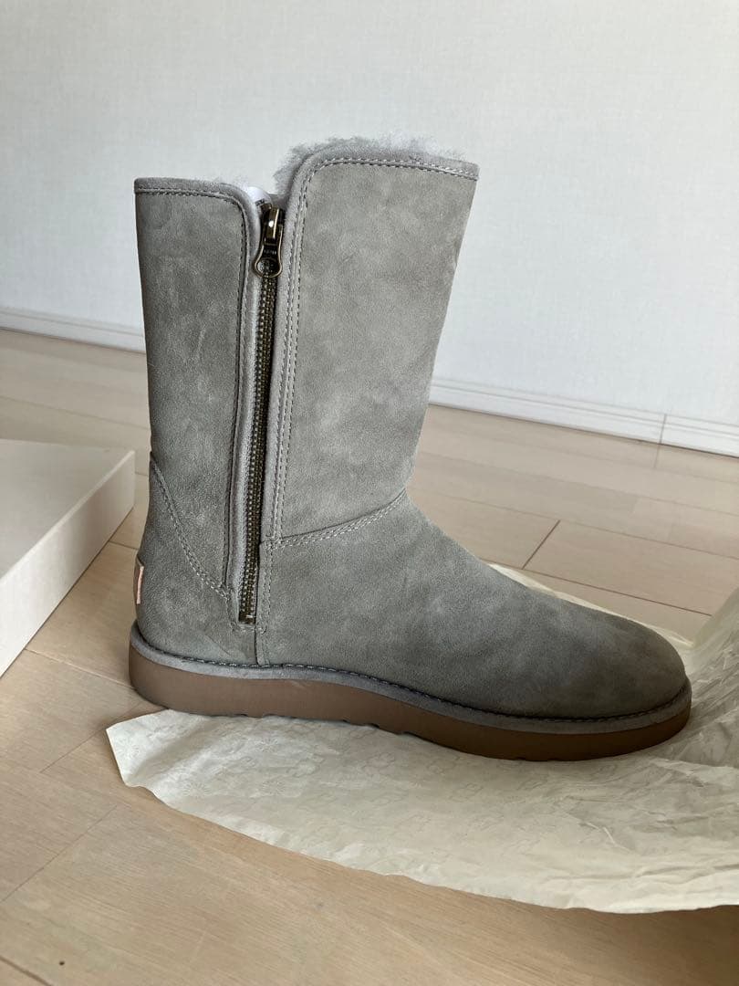 UGG モスグリーン　ブーツ　アブリー ショート II