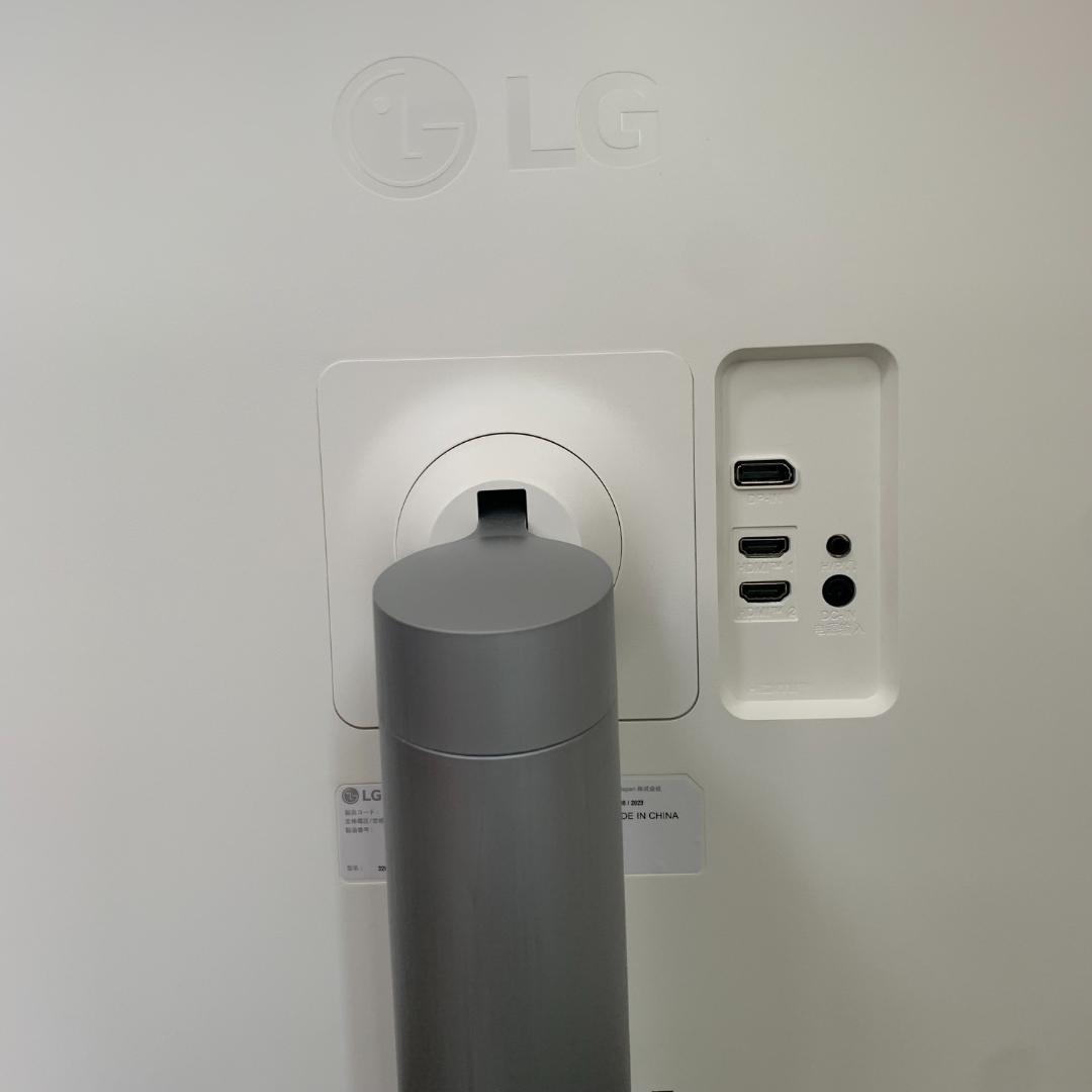 美品 LG モニター ディスプレイ 32UN650-W 31.5インチ4K