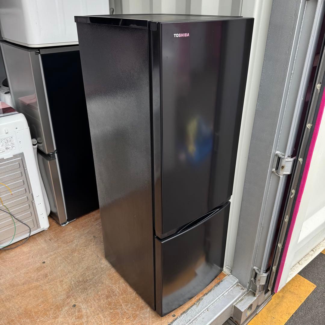 C7426★2023年製美品★東芝　冷蔵庫　黒　ブラック 大型　一人暮らし