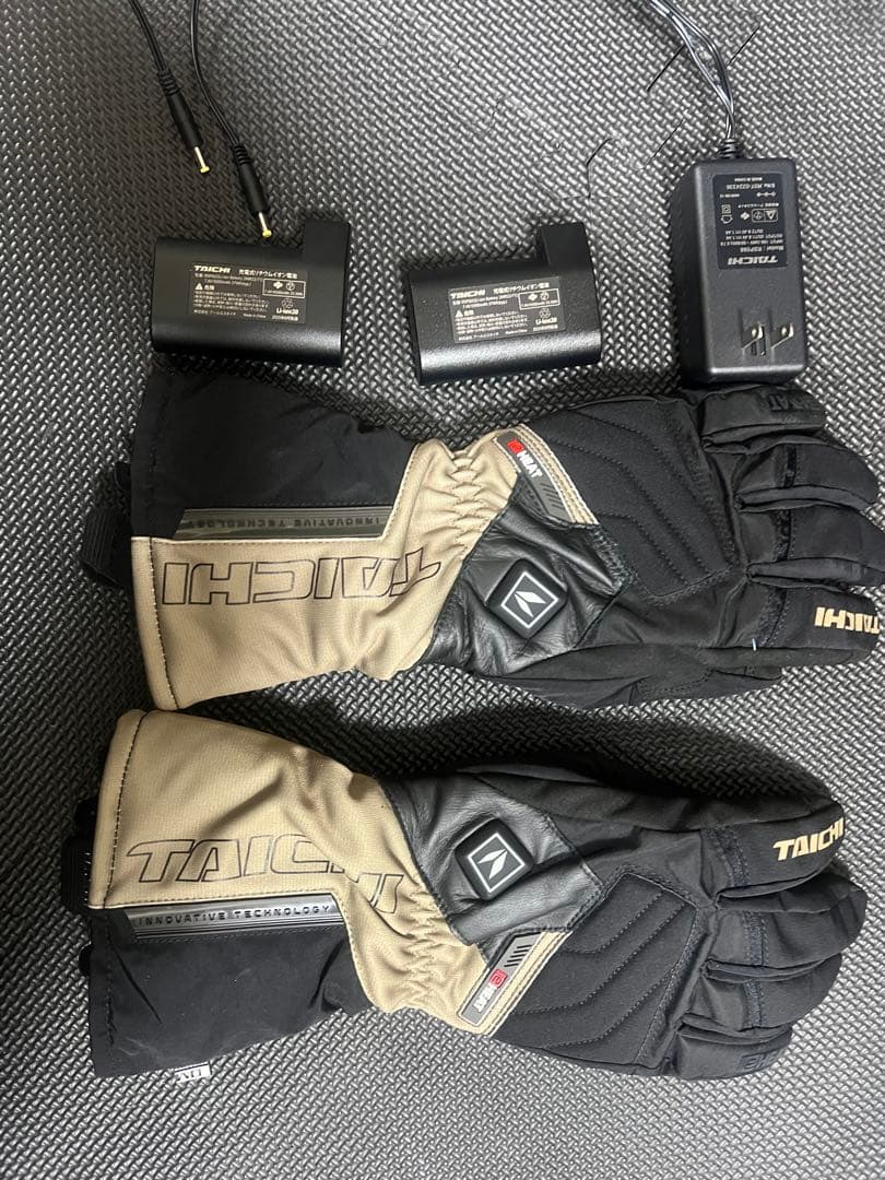 TAICHI 電熱グローブ 黒/ベージュ　バッテリー付き