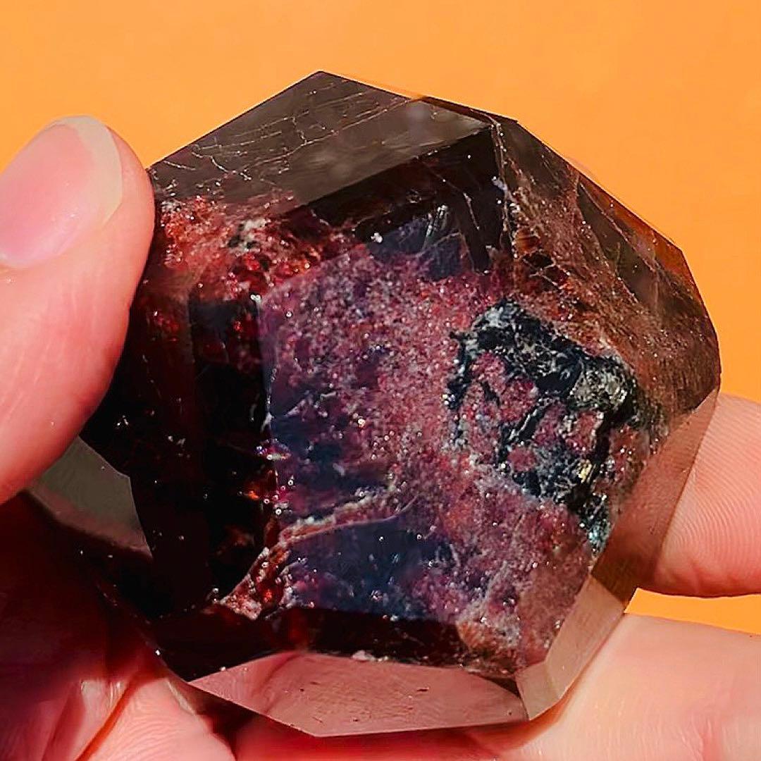 ダークレッドの12面体結晶ガーネット(Lサイズ2)ポリッシュ/置物