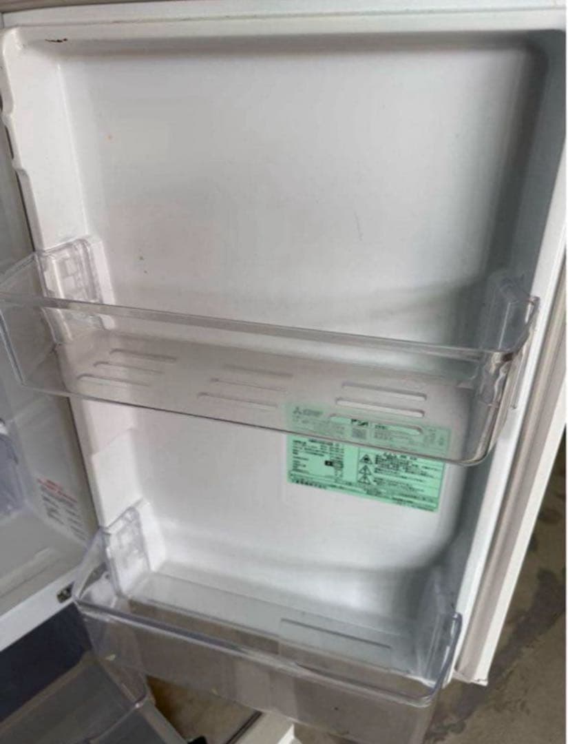 2017年式 146L 三菱 冷蔵庫 MR-P15EC-KW
