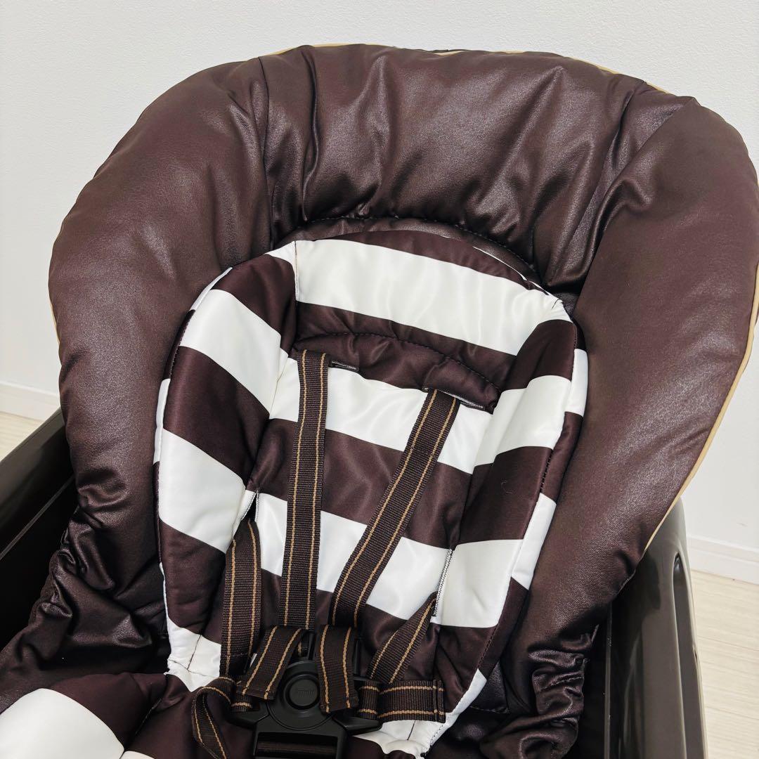 Combi ネムリラ4キャス AT 電動ハイローチェア オートスイング テーブル