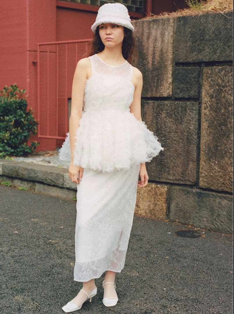 snidel ペプラムチュール刺繍TOPS ブラウス