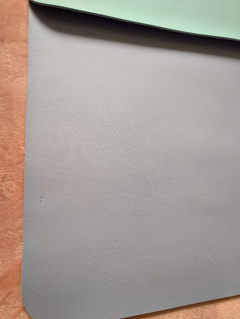 SUKALA リバーシブルヨガマット 145cm×61cm 4mm厚　ケース付