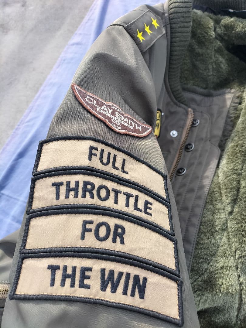 CLAY SMITH ウインタージャケットカーキ　Ｌサイズ　新品未使用