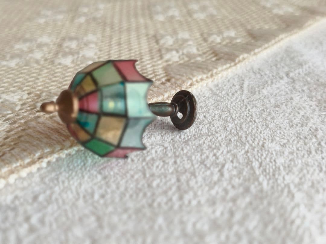 【cinnamon さま】 vintage ❀ ステンドグラスの 小さなランプ