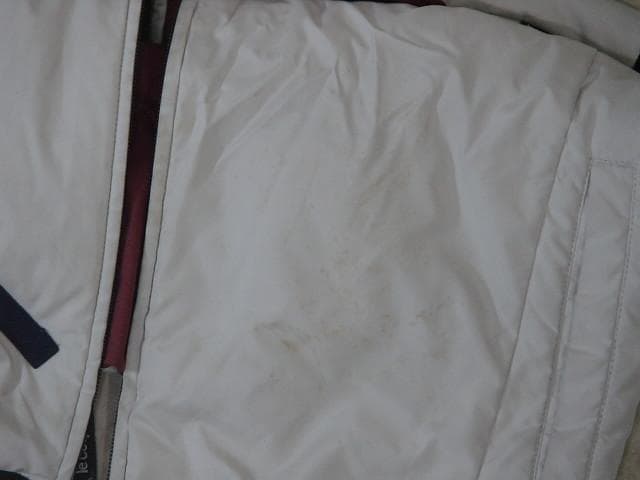 60951　ルコック　ゴルフ用リバーシブルベスト　白×ワインレッド　M