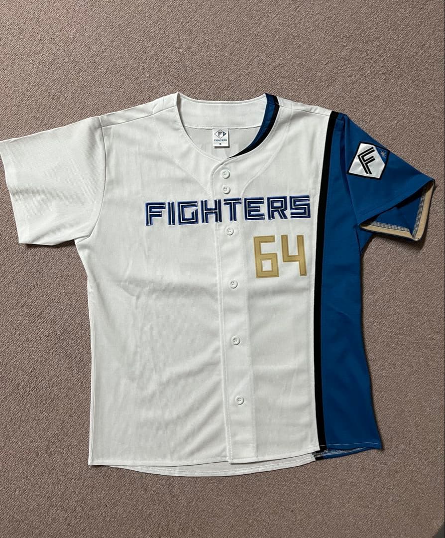 日本ハムファイターズ　ユニフォーム　　　　田宮裕涼 Sサイズ