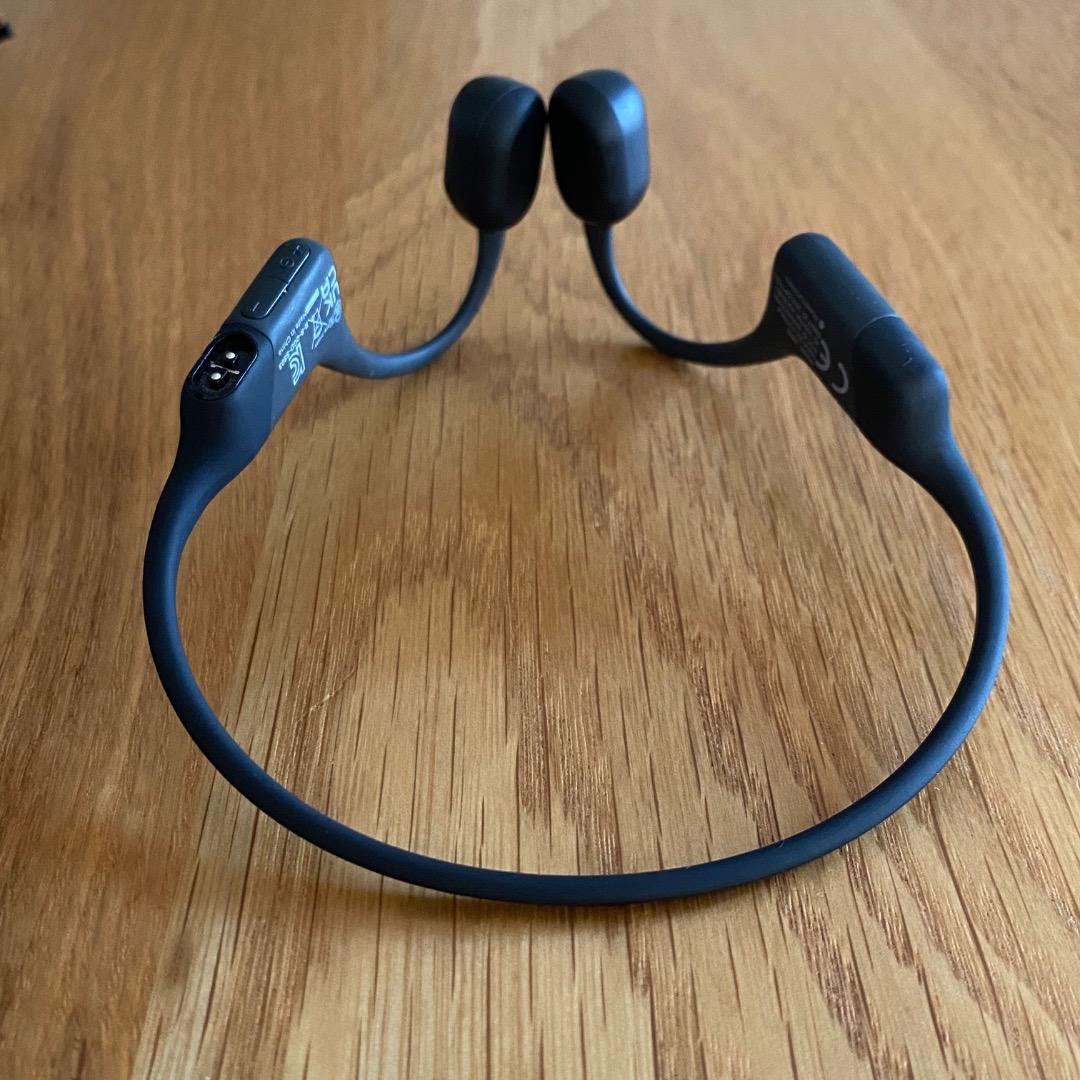 SHOKZ OPENRUN Mini 骨伝導イヤホン コズミックブラック