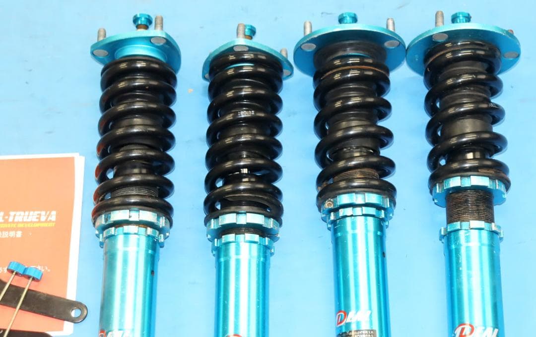 高校生　クラウン AWS210 GRS200 GRS204 車高調