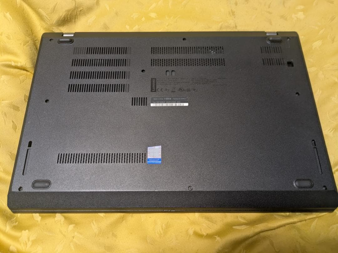 第8世代　Core i3 ThinkPad 16GB／256GB 15.6インチ