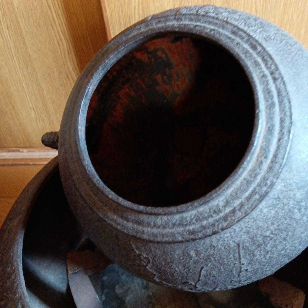 中古鋳鉄製 茶釜 丸型の蓋付き