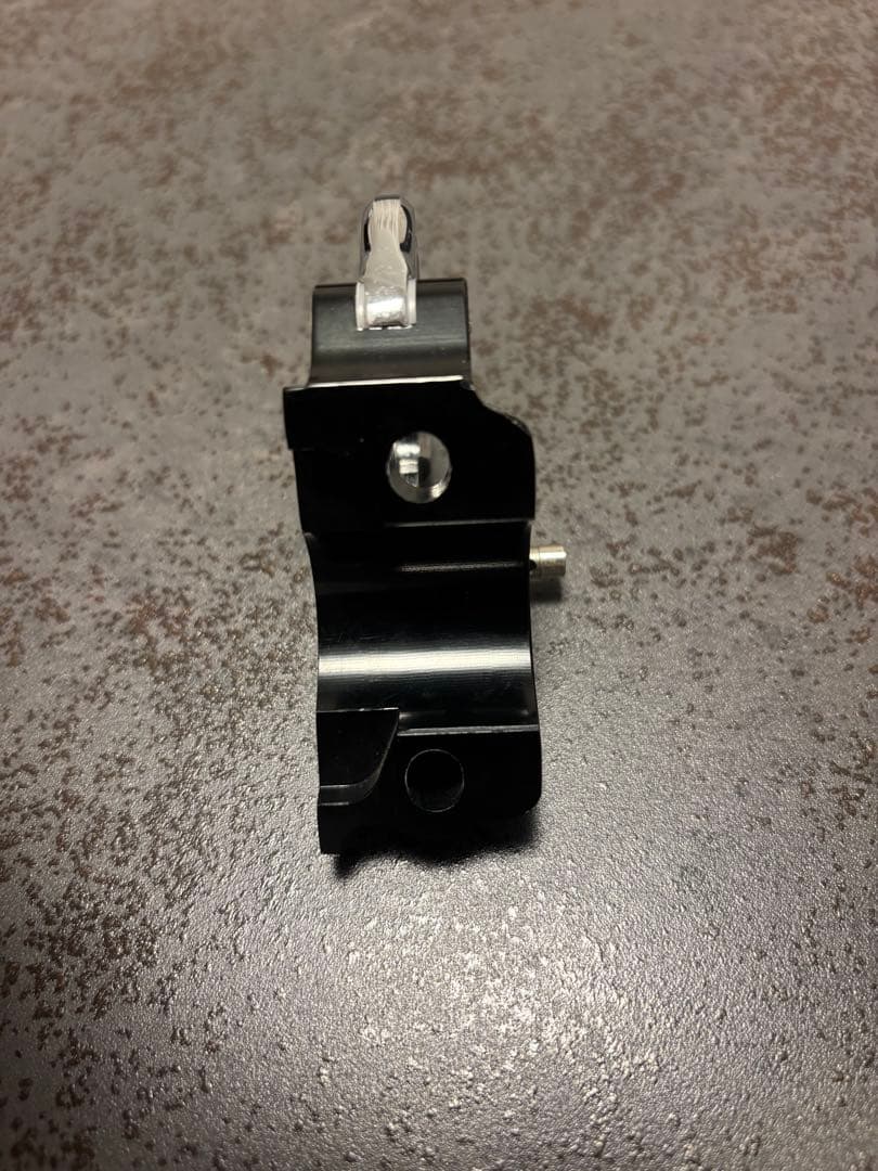 ケンズファクトリー　ネクストレベル ヘルメットロック ブラック