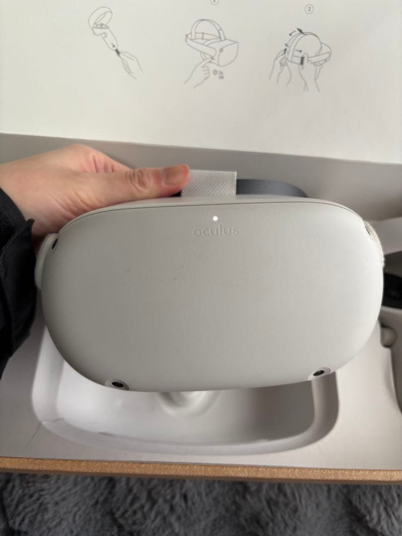  Quest 2 VRヘッドセット 美品　オキュラスクエスト