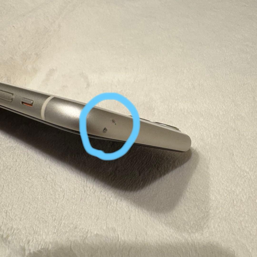 【Apple】iPhone 11 ホワイト128GB 本体 SIＭ解除