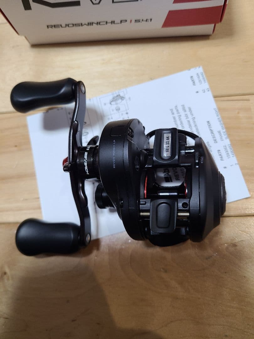 ベイトリール アブ ガルシア レボ5 ウィンチ LP REVO5 右ハンドル