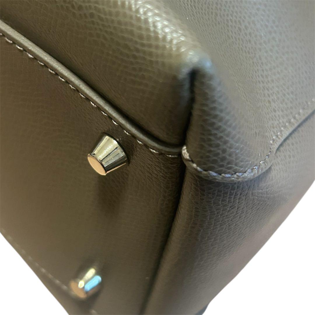 【極美品】FURLA パイパー M 2WAY ベージュ系 保管袋付き レザー