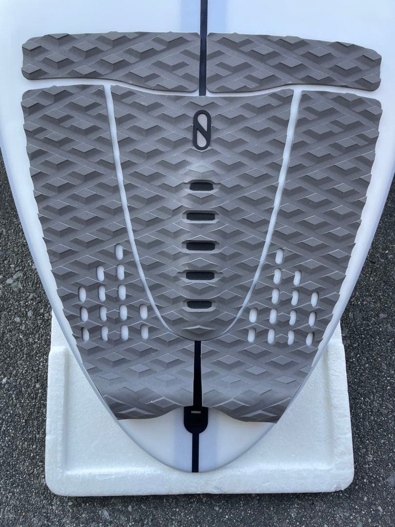 美品　ファイヤーワイヤーS BOSS５,7／ 28.1L 沖縄、北海道、発送不可