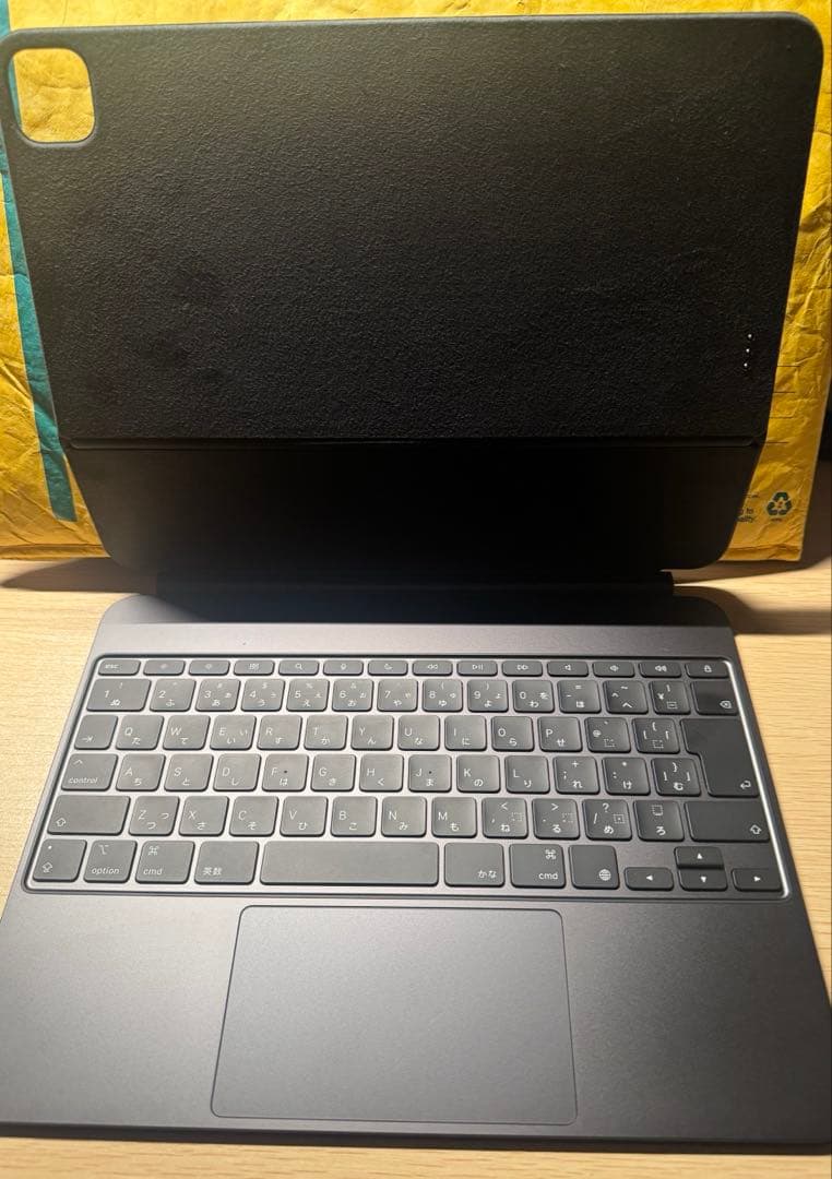 M4 iPad Pro 13インチ　magic keyboard JIS