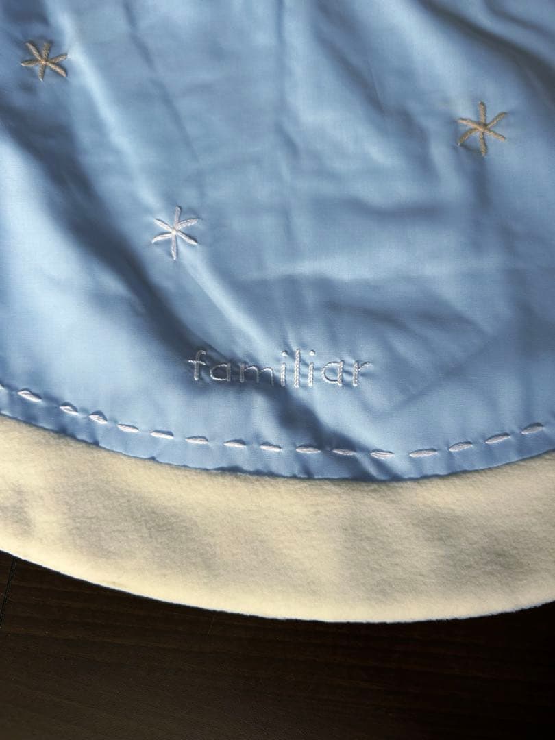 新品未使用　ファミリア　クリスマスツリースカート