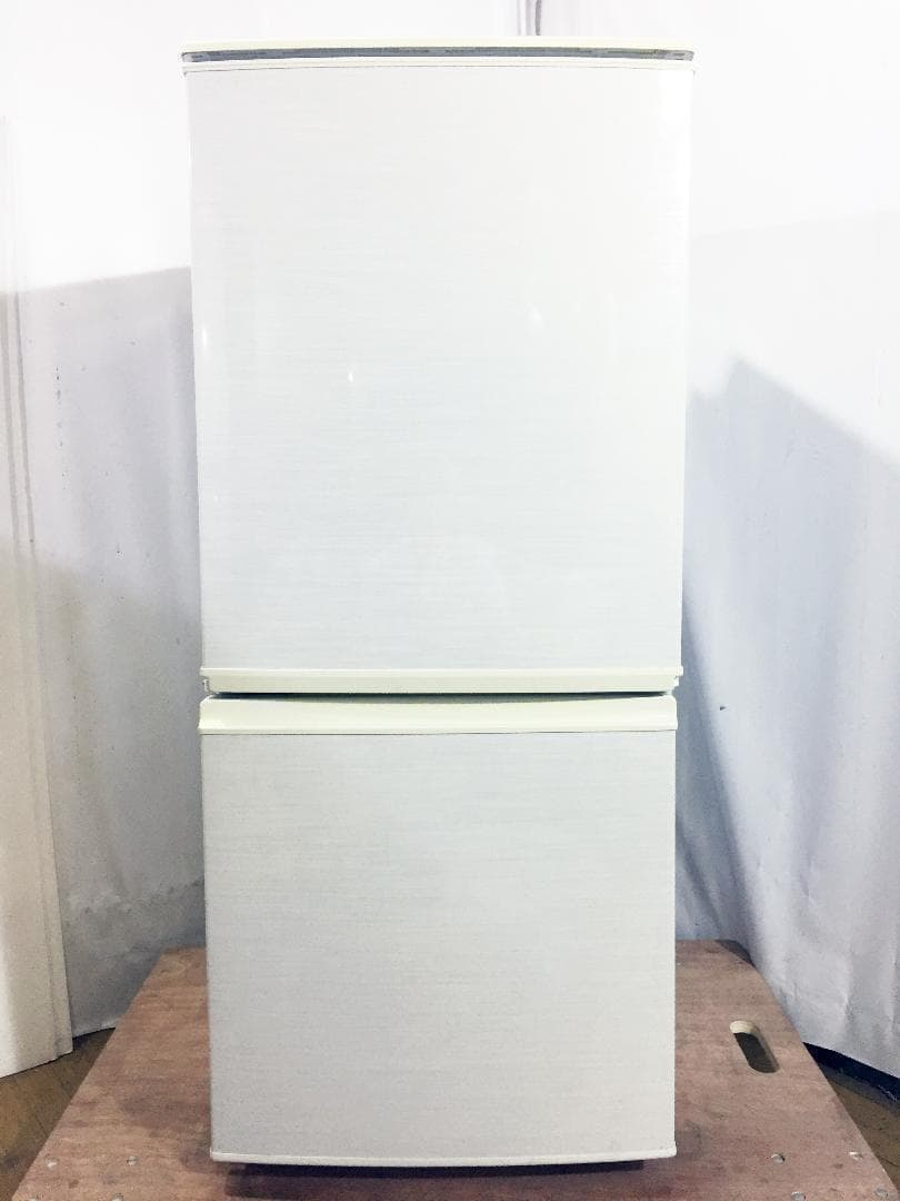 30日迄！送料無料◆中古★SHARP 137L 冷蔵庫【SJ-14W-W】