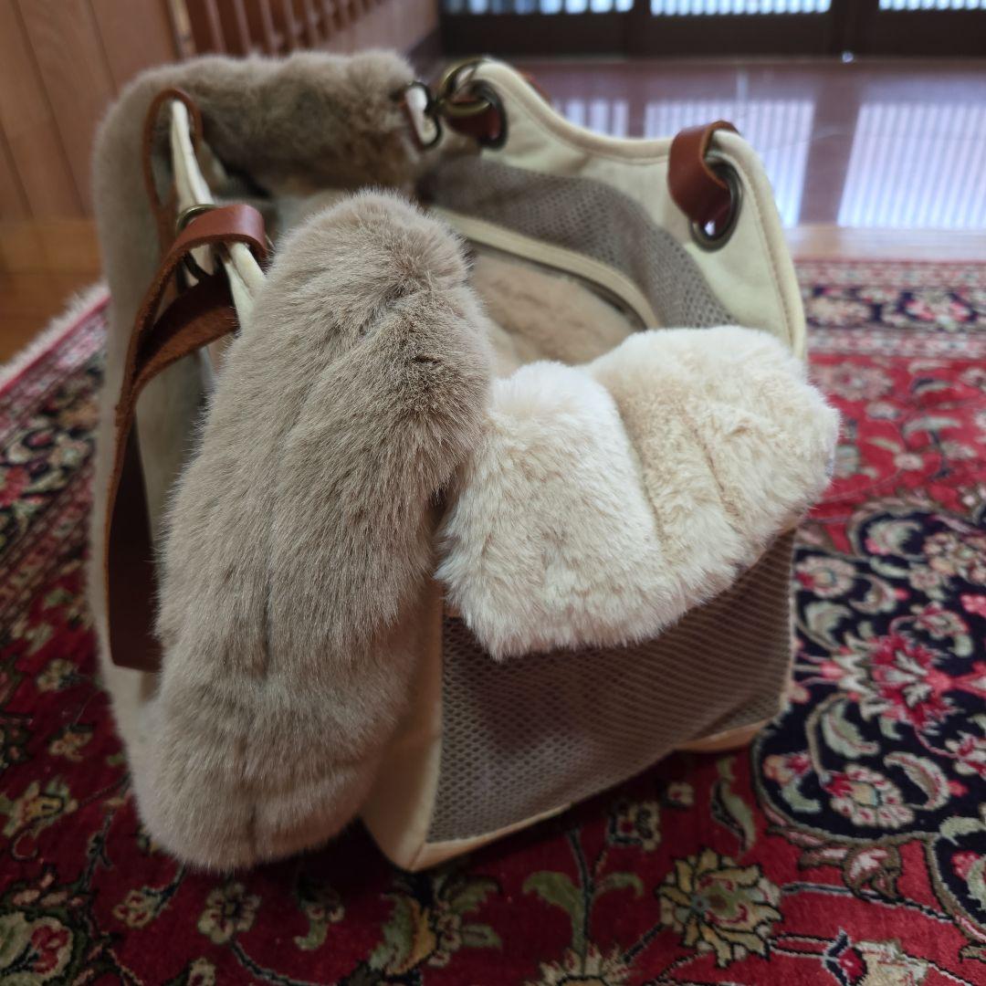 ✨希少LA発Louisdogファー付きペットキャリーバッグ ファーは取り外し可能