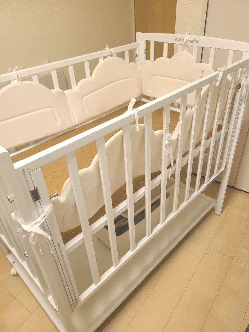 送料込ヤマサキ　ツーオープン　ハイタイプ　ベビーベット　ホワイト　DY-212W