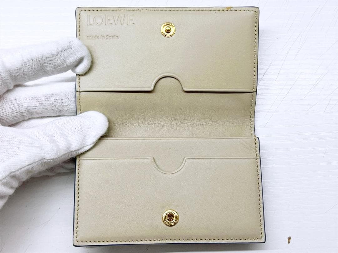 美品　LOEWE　ロエベ　アナグラム　レザー　カードホルダー　名刺入れ