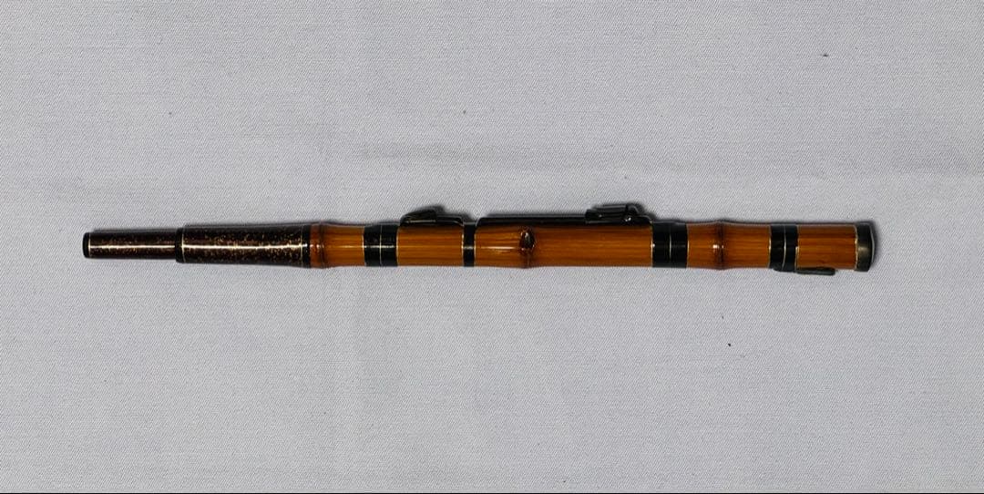 品川和竿やす作のワカサギ竿 グラス穂先リール仕様