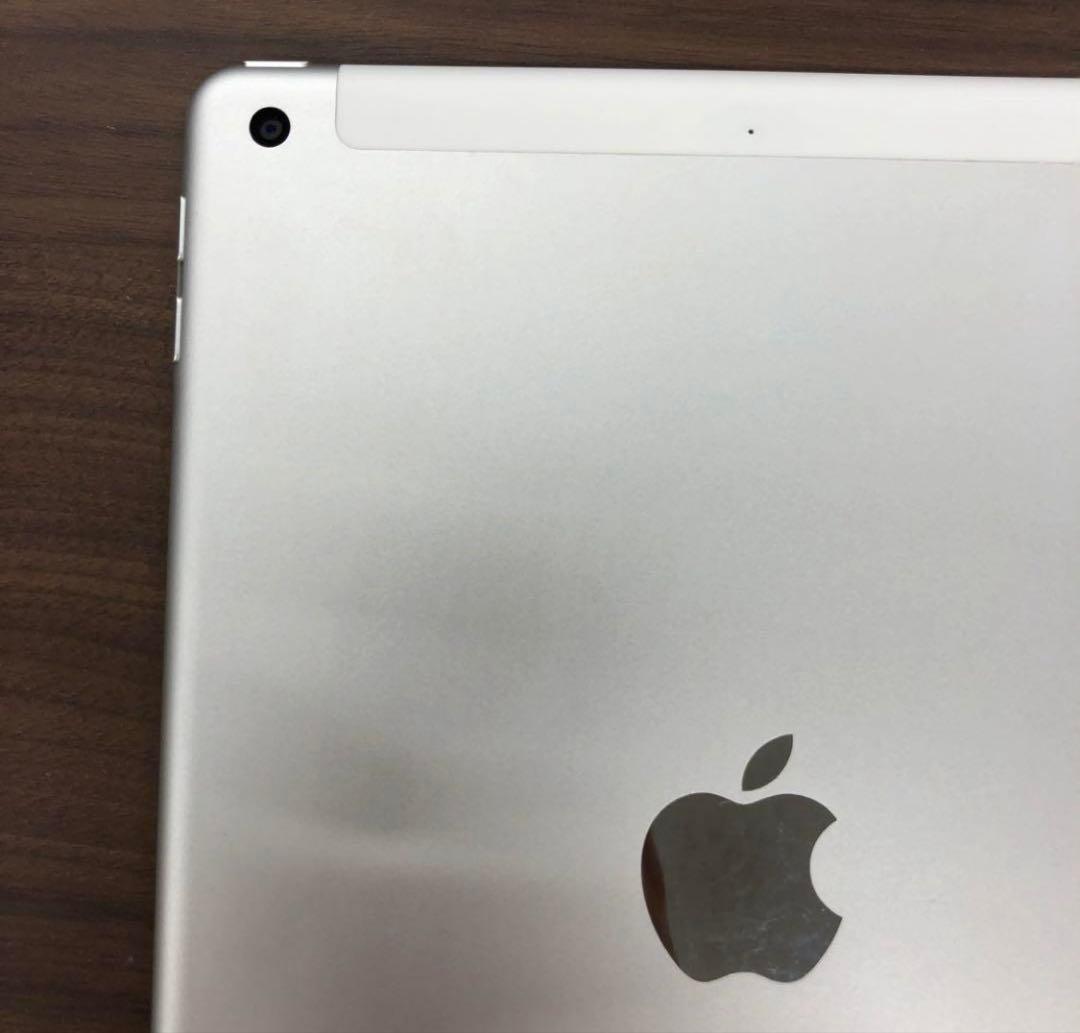 Apple iPad 第5世代 シルバー