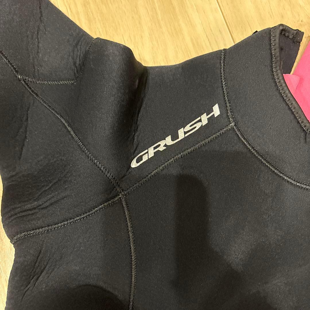 GRUSH ブラック フルスーツ 膝パッド付き Mサイズ