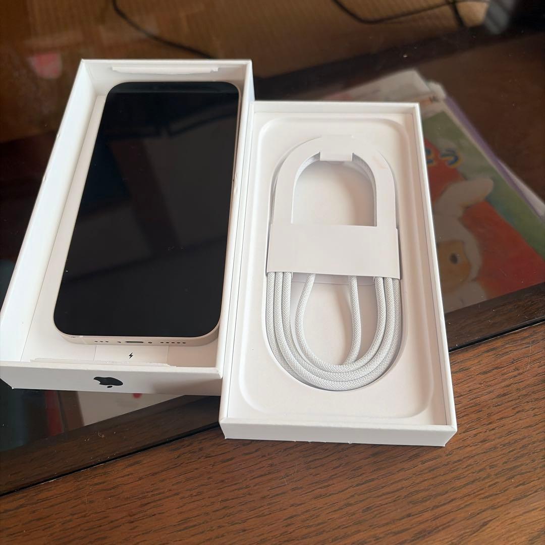 iPhone 14 128GB スターライト本体 SIMフリー