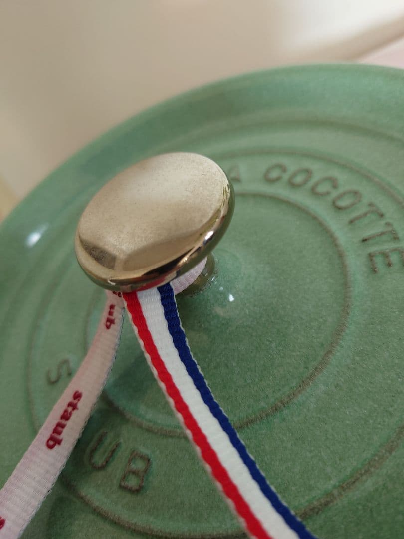 【美品】STAUB ココット ラウンドセージグリーン 20cm